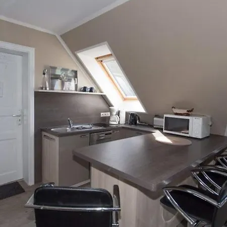 Am Museumshof 아파트 지르코우